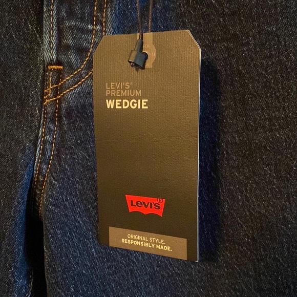 Levi’s Wedgie Jeans - Picture 5 of 6